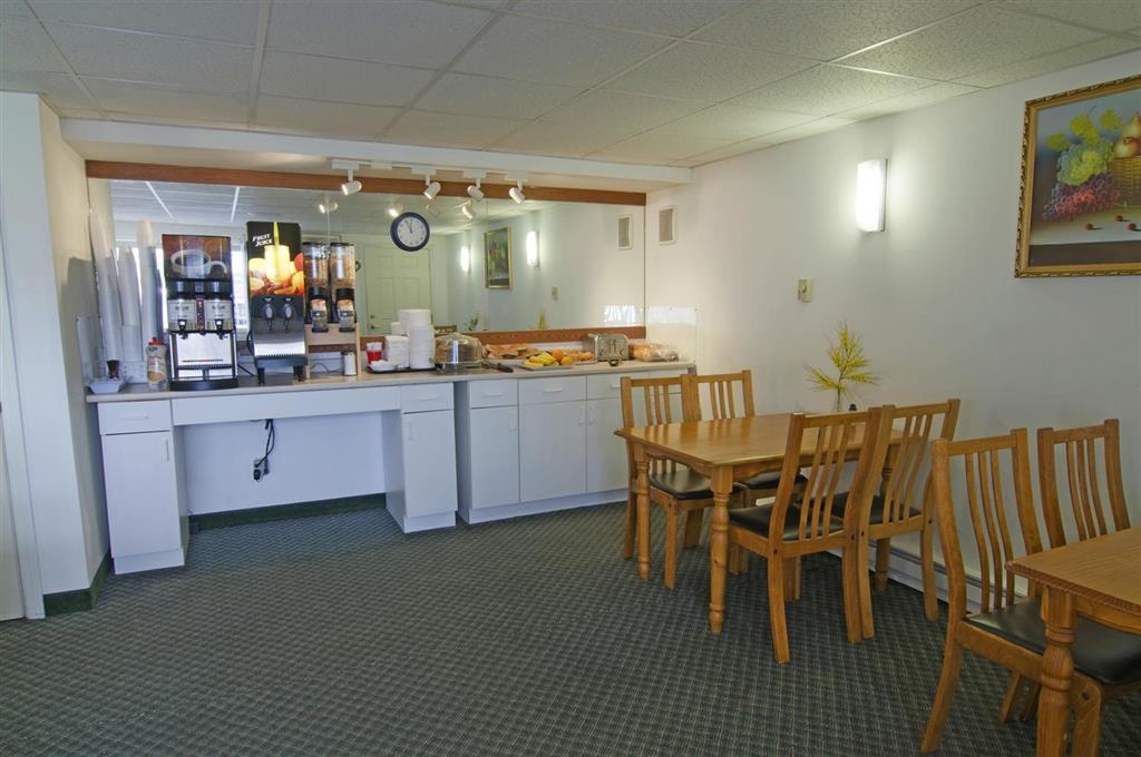 Americas Best Value Inn Hyannis Restaurante foto